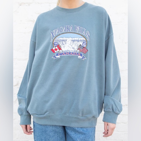 Brandy Melville Tops - Brandy Melville Niagara Falls Graphic Crewneck